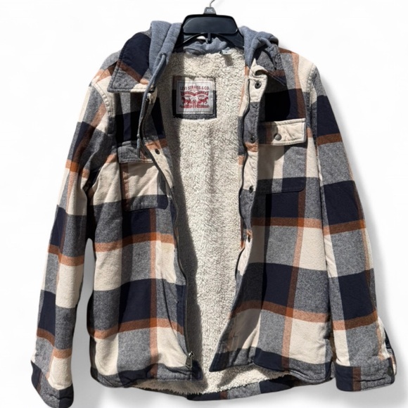 Levi’s Plaid Sherpa Lined Hoodie Jackets,a versatile midweight “shacket” - Picture 5 of 9